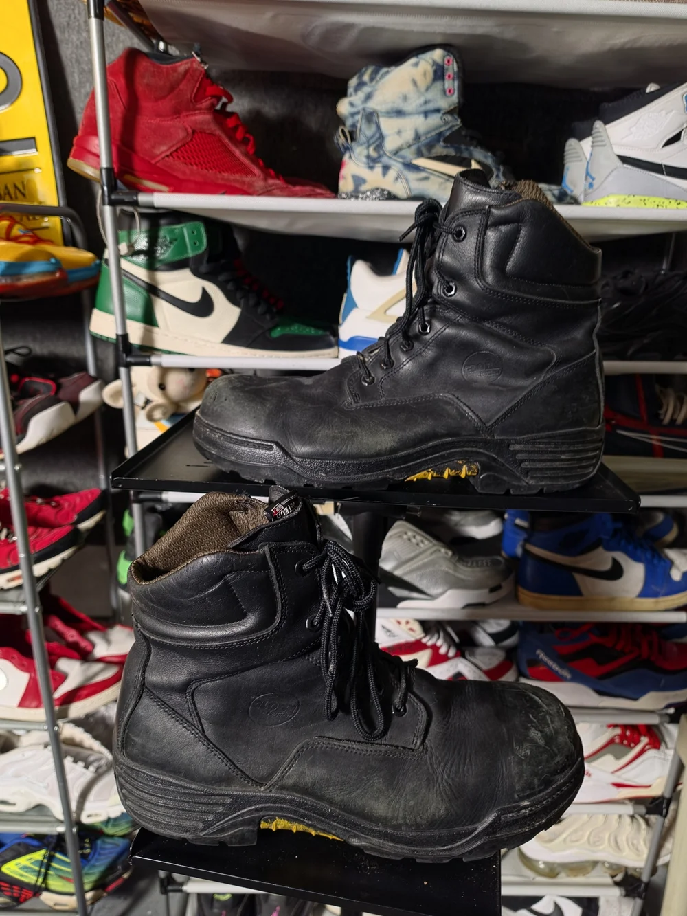 🔥 Globe FootGear Men's Vibram Size 15 E Black Leather Work Boots - Lace-Up